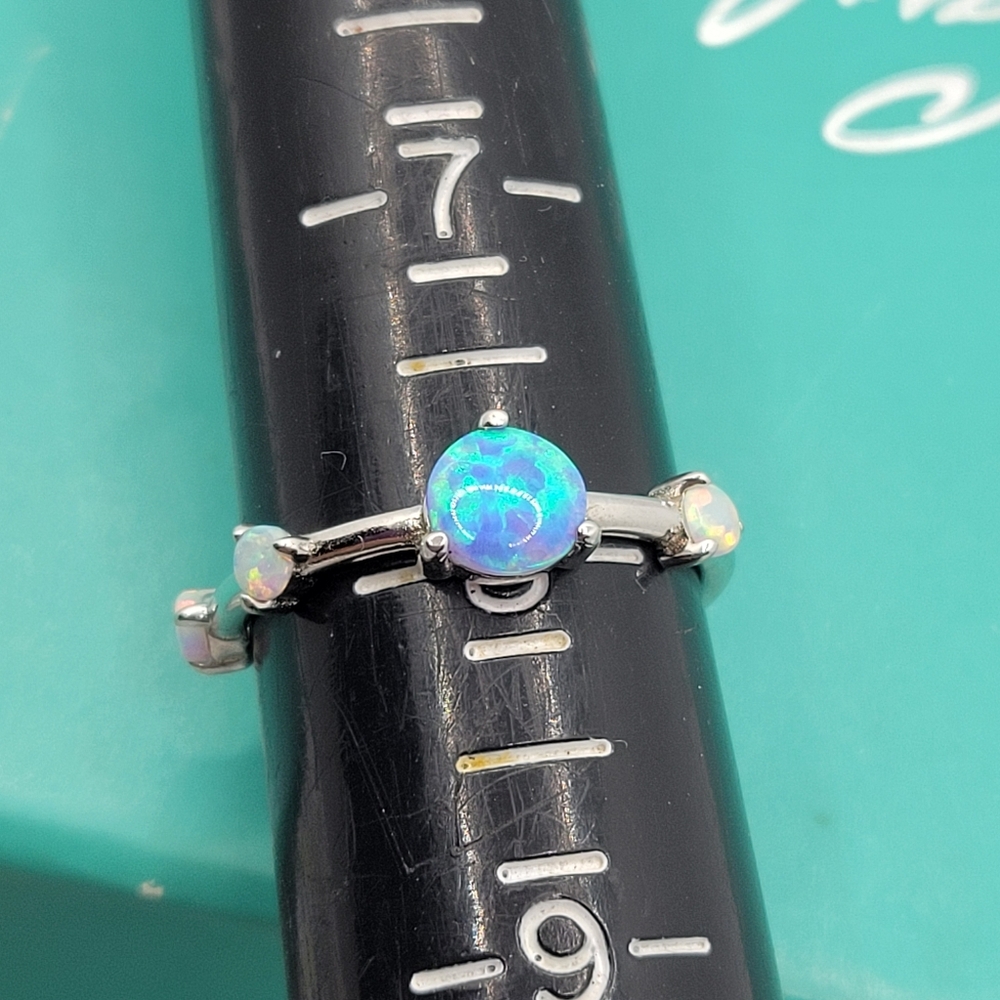 Beautiful Fire Opal Ring - image 6